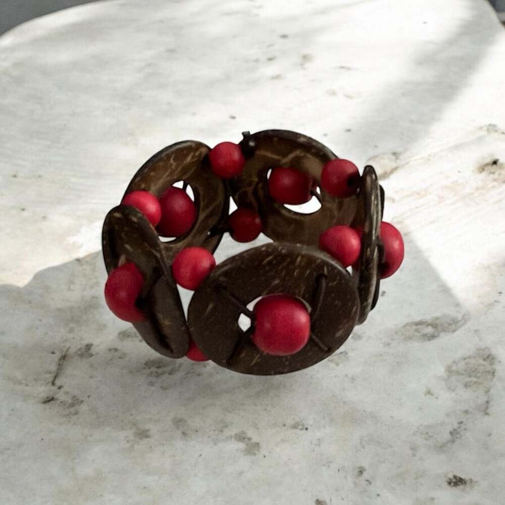 Paparazzi Island Adventure Wooden Stretch Bracelet Red